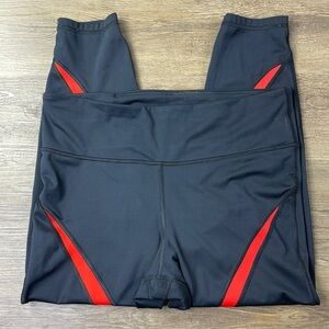 GapFit Eclipse High Rise Black Red Activewear Crop Leggings, size L